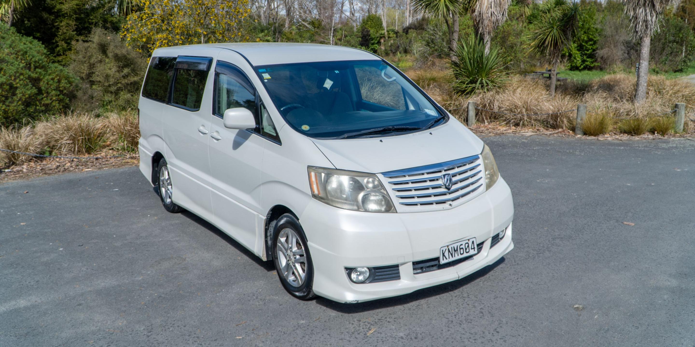 Lucky Rodeo Campervan Hire new Zealand 2
