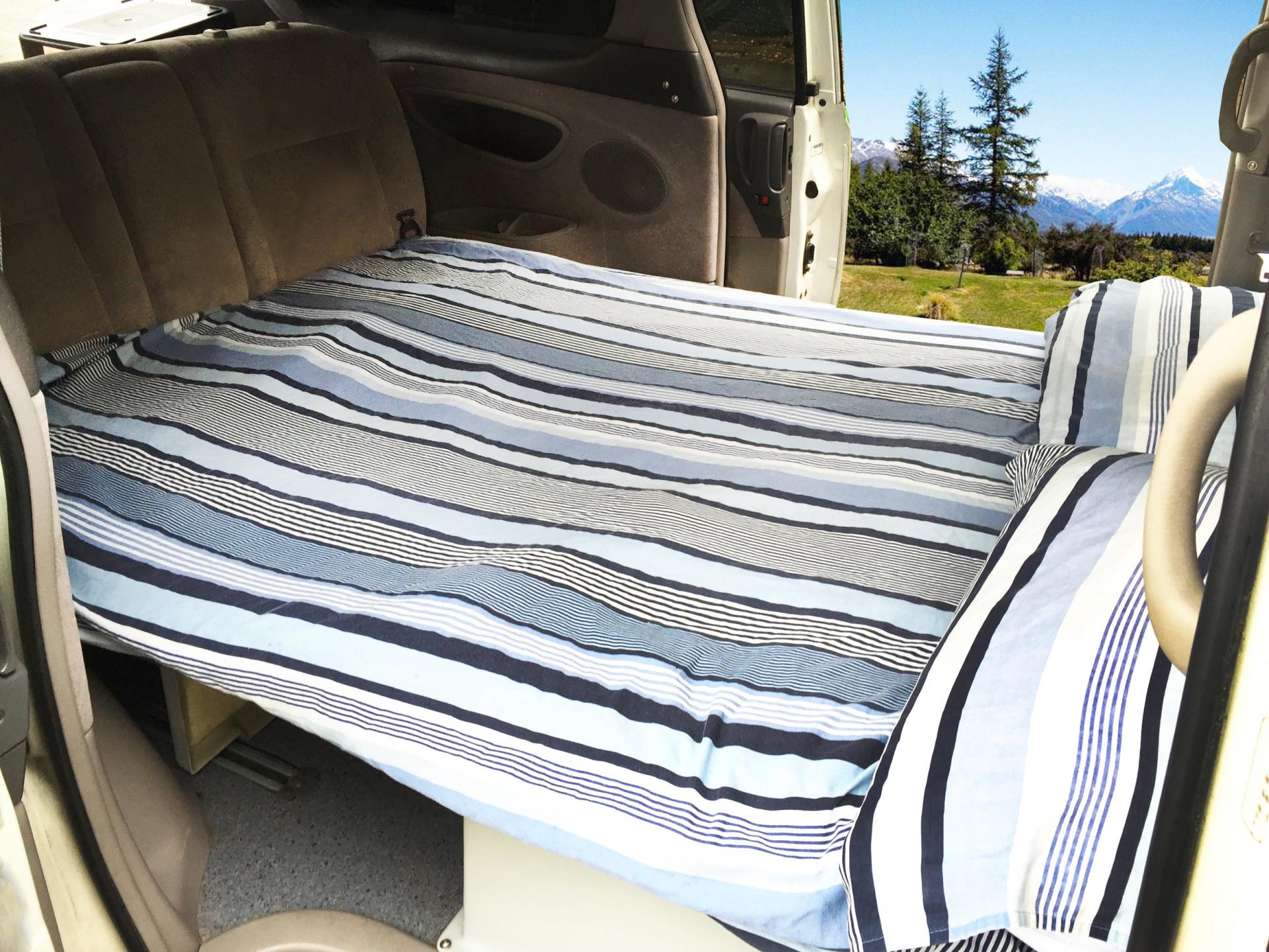 Lucky Rodeo Gallery image: 